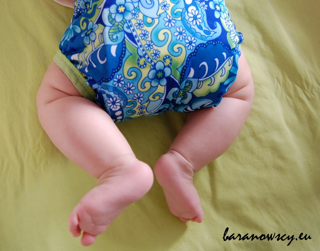 pampers premium protection active fit 4