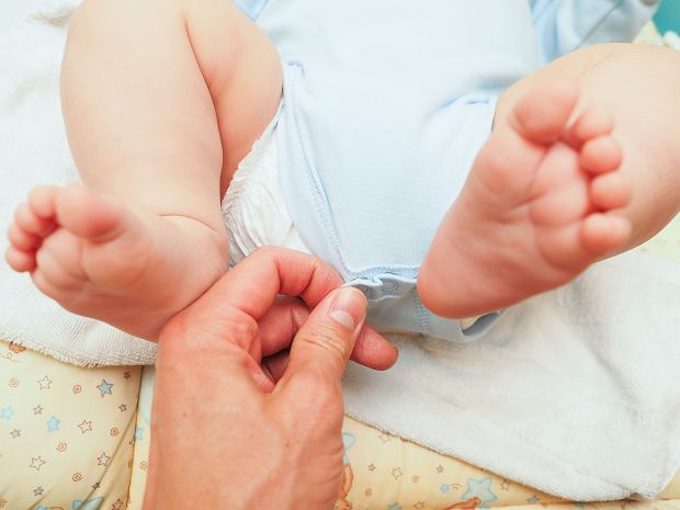 pieluchomajtki pampers cena