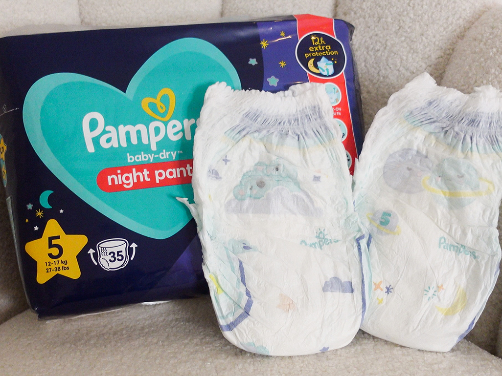 pieluchomajtki pampers pants 5 12-17 kg miesięczny zapas 152