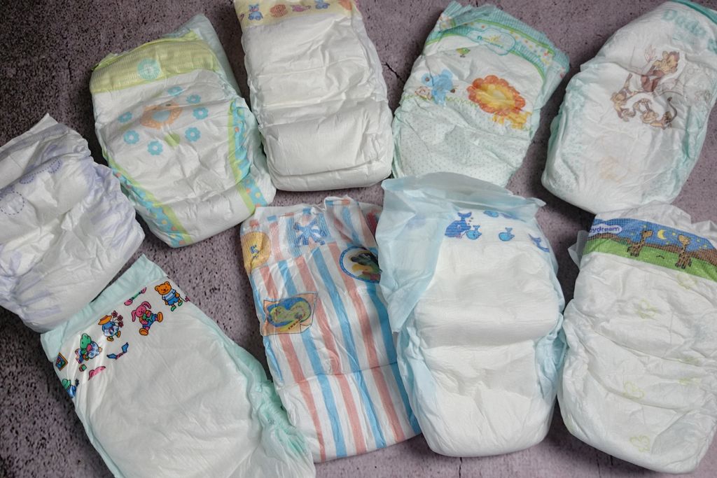 pampers mega box mini