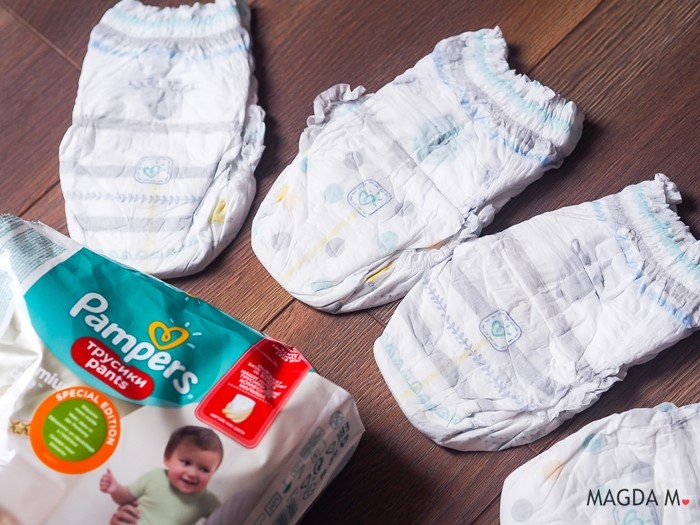 pampers pants plastikowy element